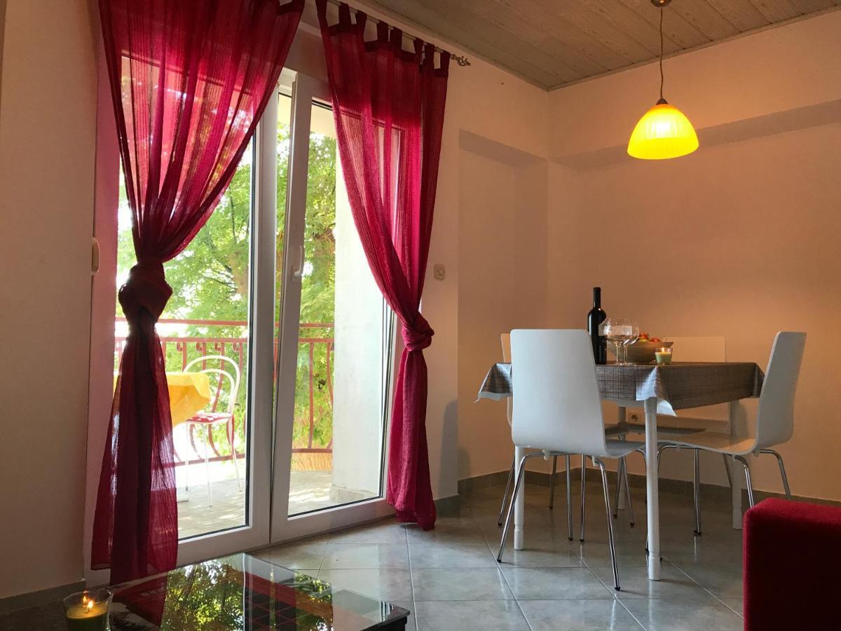 Ferienwohnung Grdelin Omiš Exterior foto